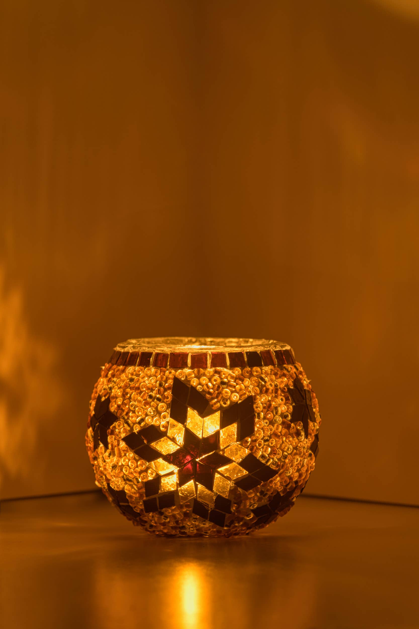 KAFTHAN Large Mosaic Glass Candle Holder: Blue Center Circle w/Star