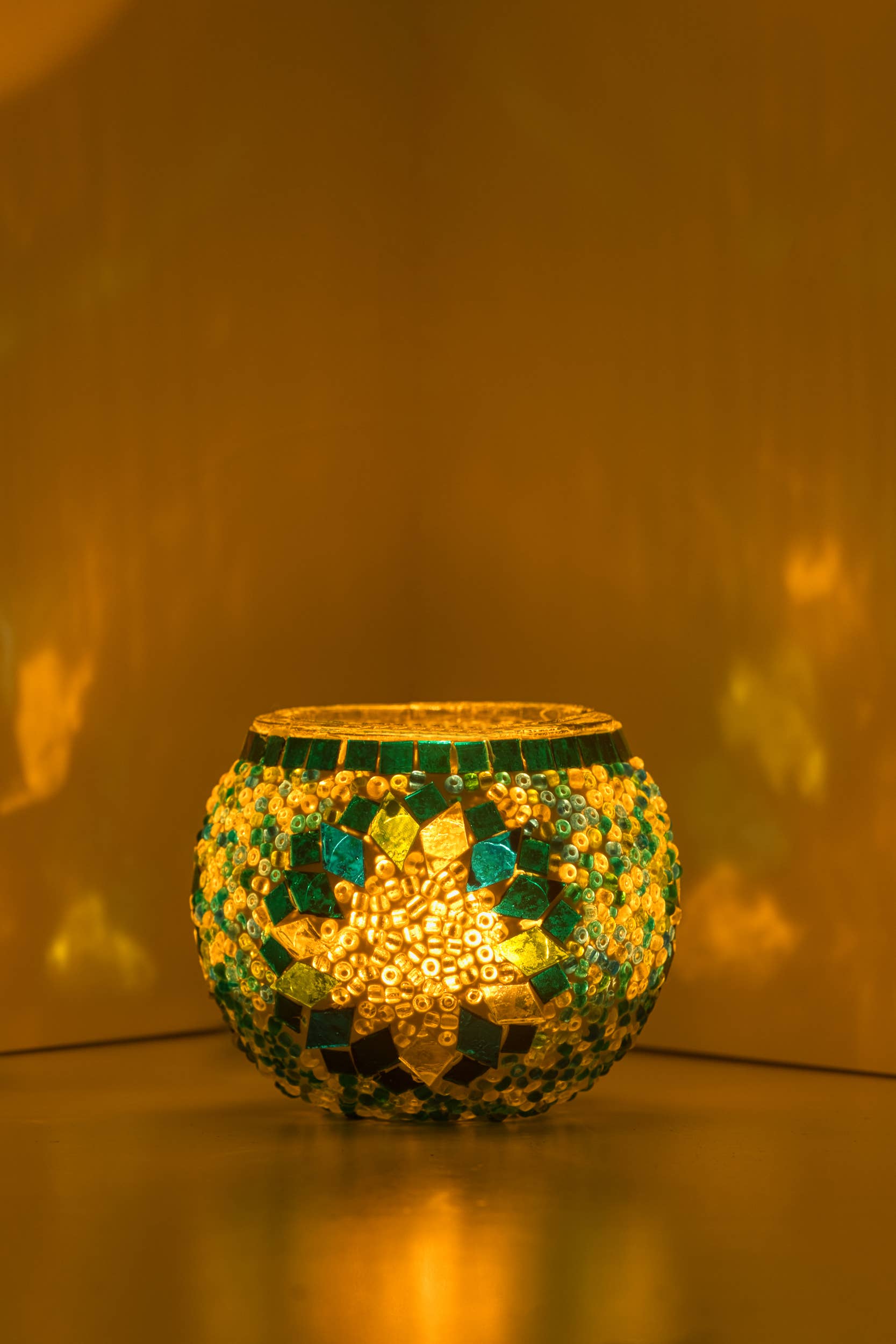 KAFTHAN Large Mosaic Glass Candle Holder: Blue Center Circle w/Star