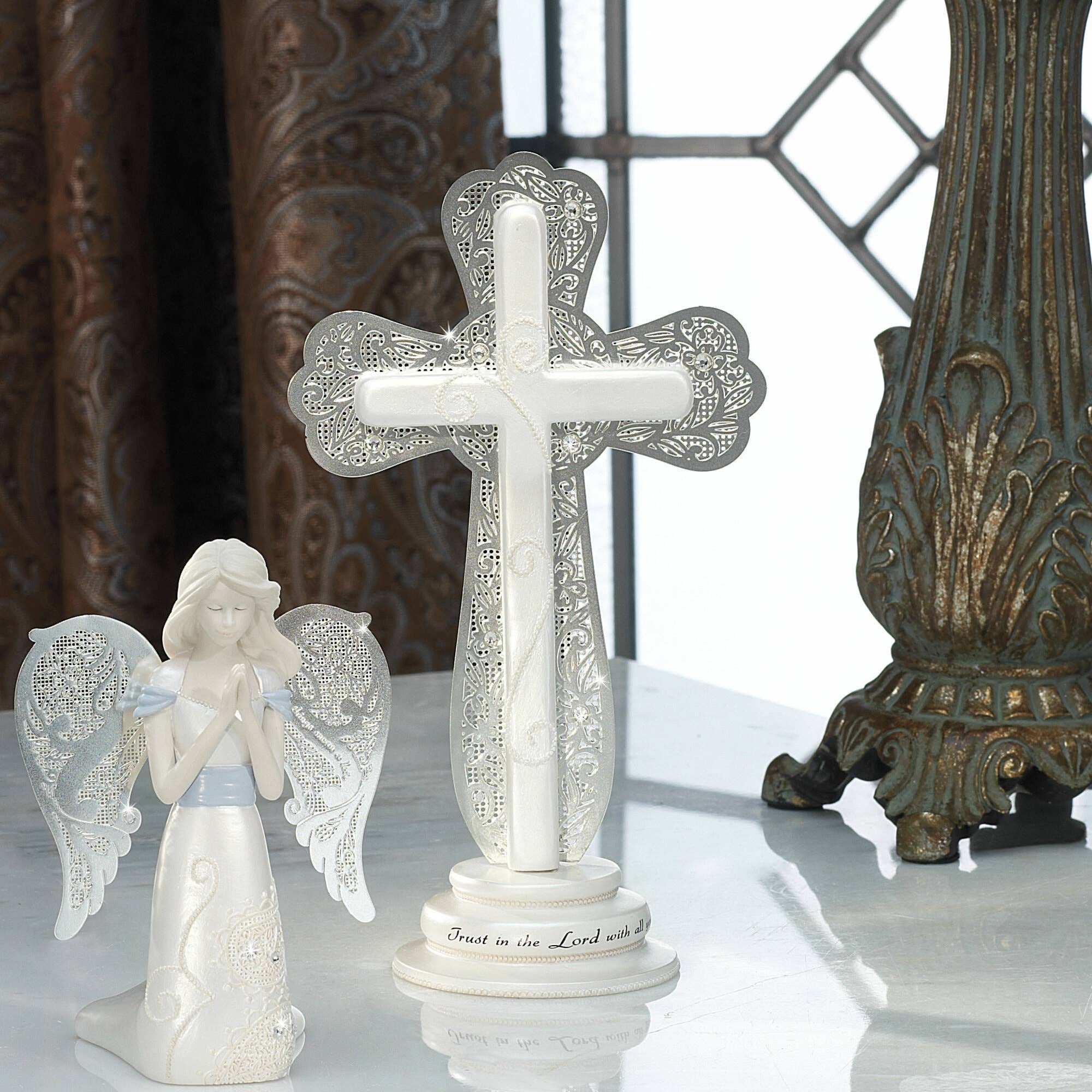 Trust in the Lord - 7.5" Self-Standing Cross